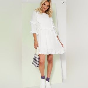 Cute new dress. Color: milk